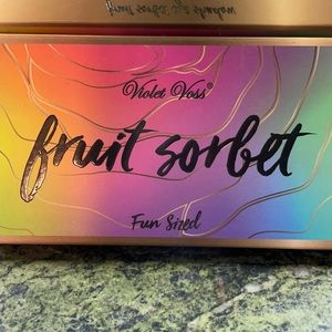 Violet Voss eyeshadow